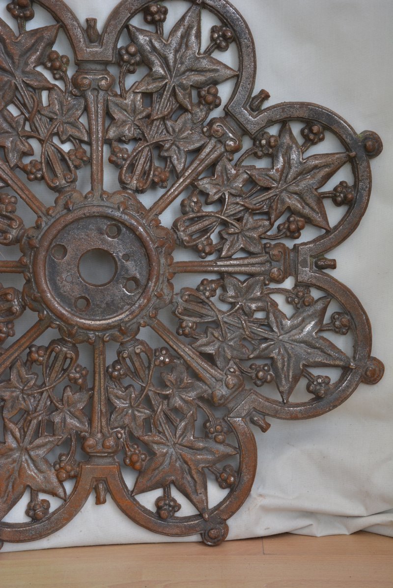Antique Victorian Cast Iron Ceiling Rose, Ivy Leaf Design - Image 6